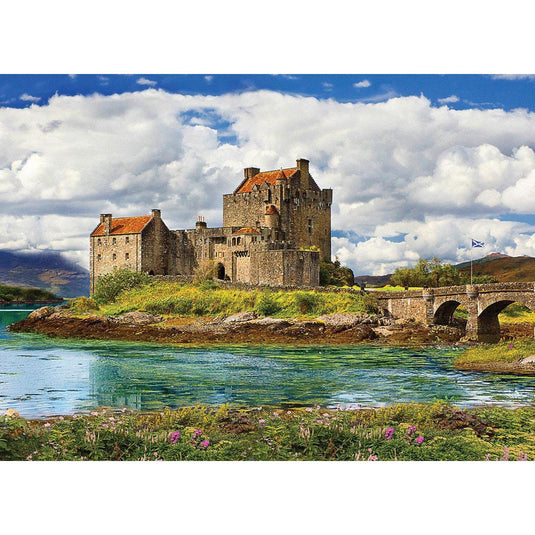 Eilean Donan Castle - Scotland 1000 Piece Jigsaw Puzzle by Eurographics - 2
